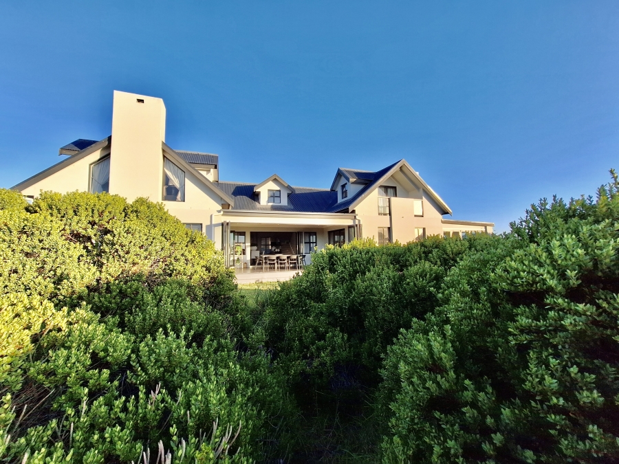 4 Bedroom Property for Sale in Grotto Bay Western Cape